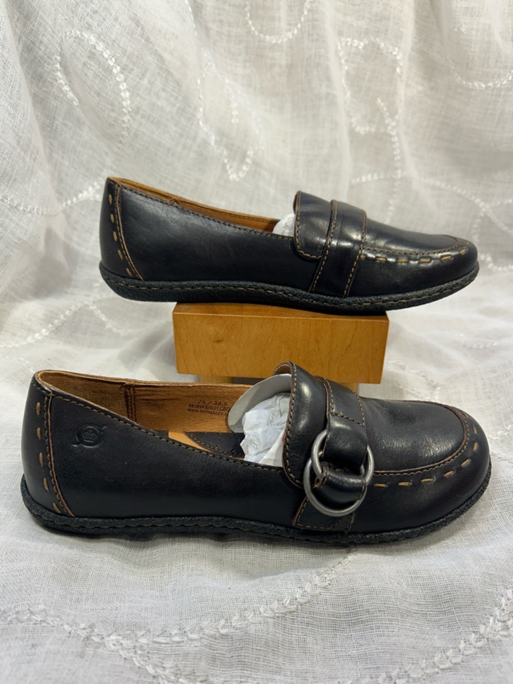 NWOT Born leather loafers - Picture 2 of 13